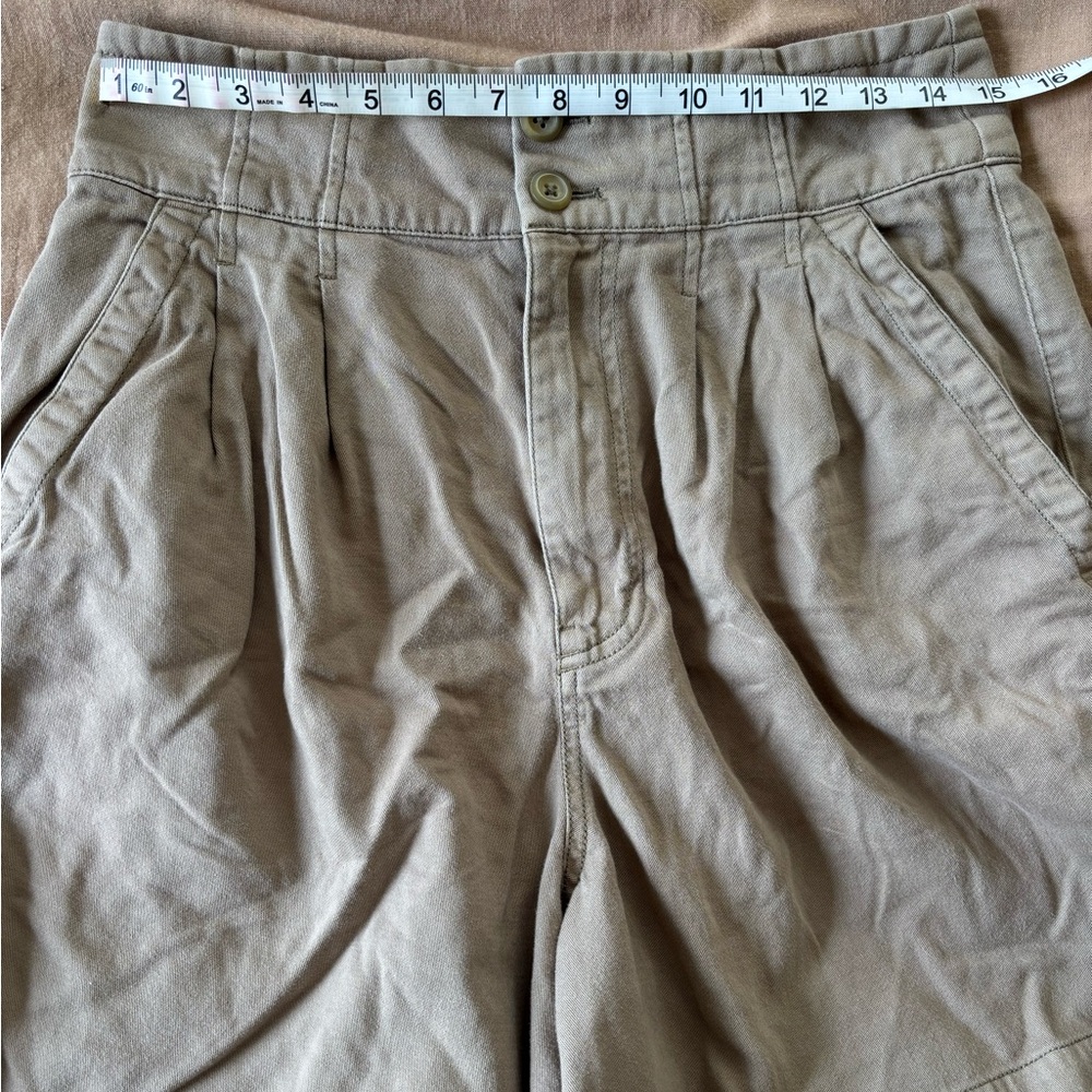 Free People High Waist Pleated Shorts in Khaki - Picture 8 of 10